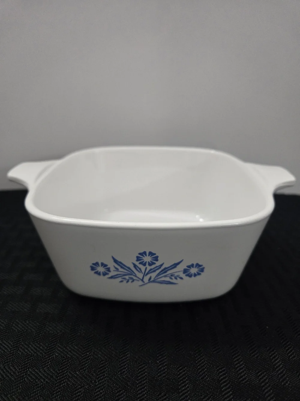 Vintage Blue Floral Casserole DishVintage CorningWare Blue Cornflower P-43-B 2 3